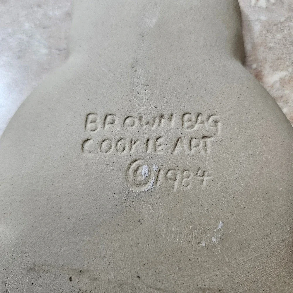 Brown Bag Cookie Art Teddy Bear Cookie Mold Stamp press 1984 Vintage Ornament‎